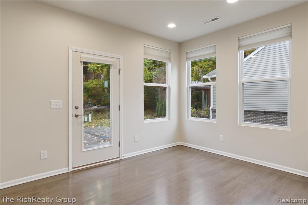49534 Mapleton, Canton, MI 48188 — Photo 19