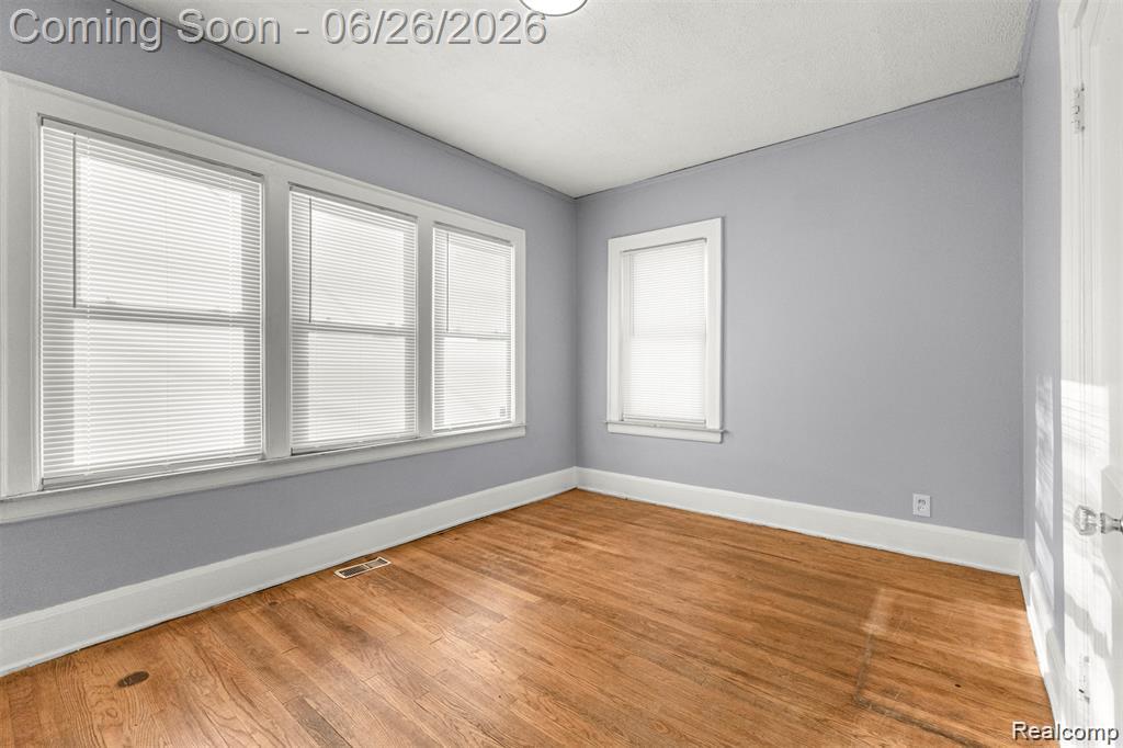 2015 Gladstone Street, Detroit, MI 48206 — Photo 10