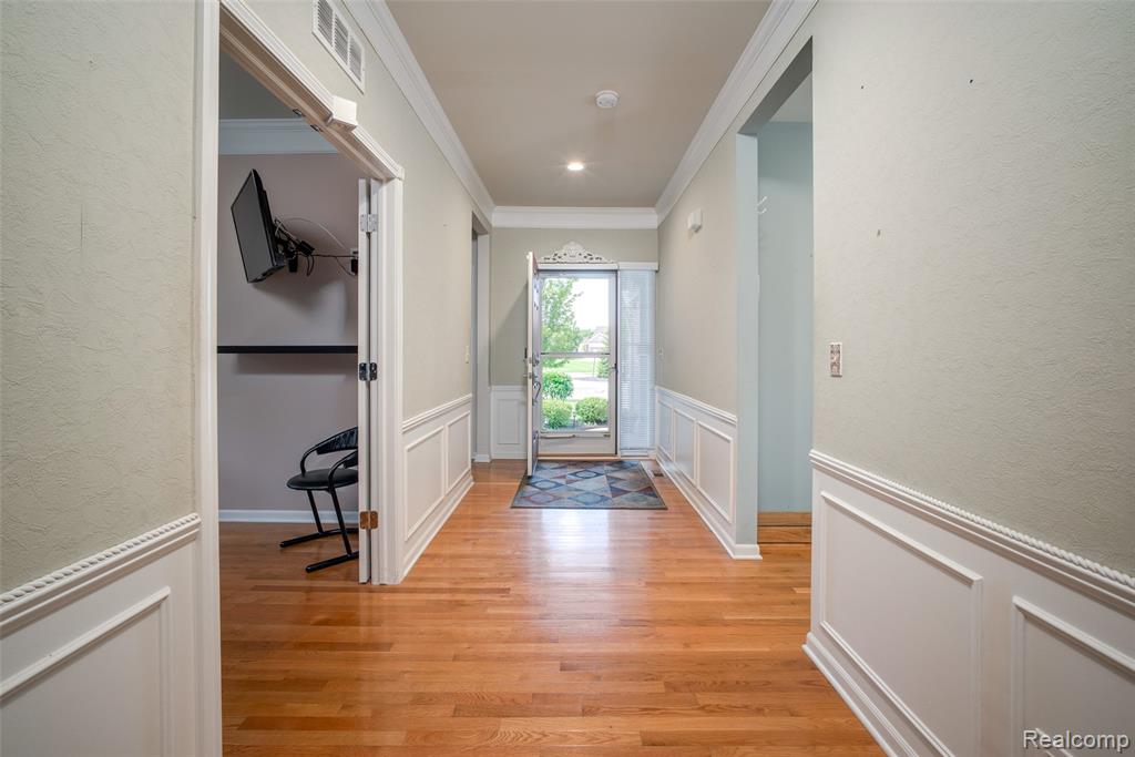 292 Bryce Court, Howell, MI 48843 — Photo 11