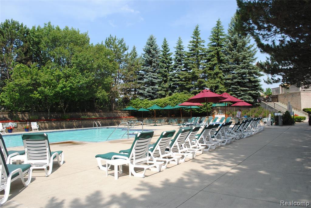 457 Cambridge Way, Bloomfield Hills, MI 48304 — Photo 47