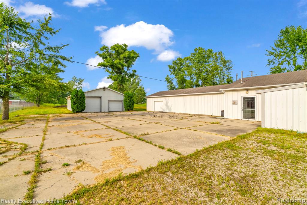 4280 Dove Road, Port Huron, MI 48060 — Photo 7