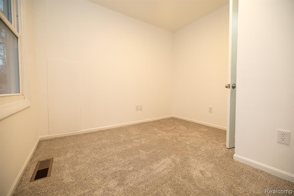 9172 Millward Avenue, White Lake, MI — Photo 15