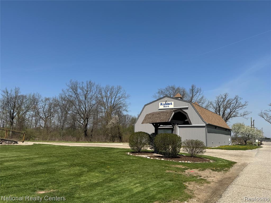 7478 Village Court, 27, Davisburg, MI 48350 — Photo 52