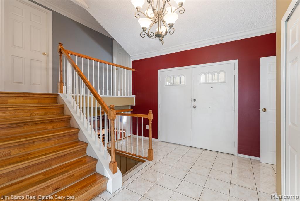 47425 Barbara Road, Macomb, MI 48044 — Photo 6