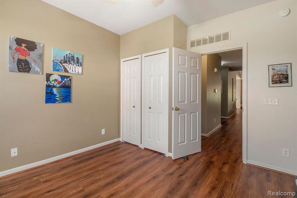 2016 CEDAR VALLEY Drive, Canton, MI 48188 — Photo 25