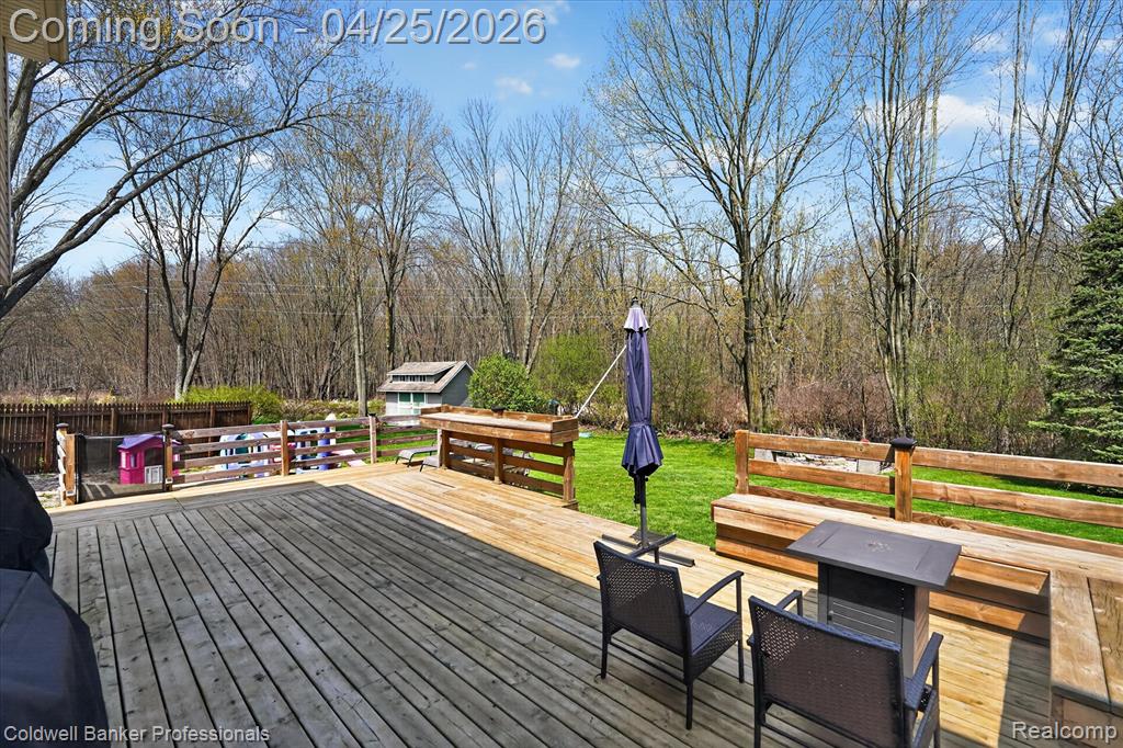 8303 Belle Bluff Drive, Grand Blanc, MI 48439 — Photo 45