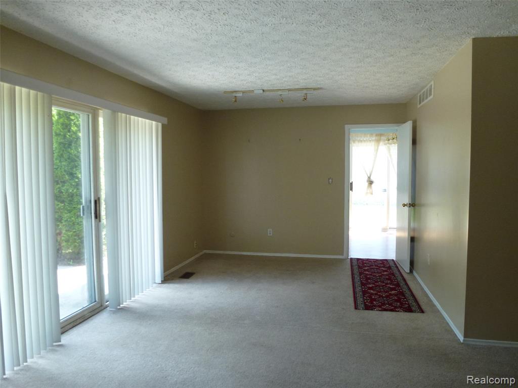 4310 Cypress Drive, Troy, MI 48085 — Photo 8