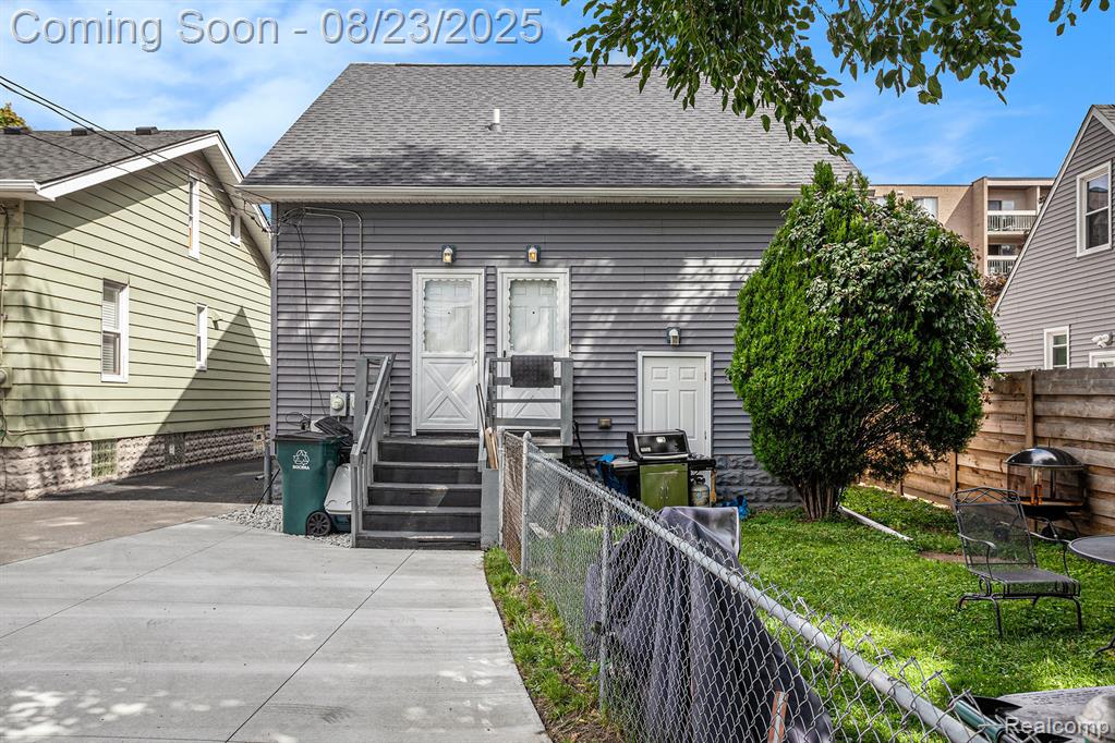 518 E Troy Street, Ferndale, MI 48220 — Photo 23