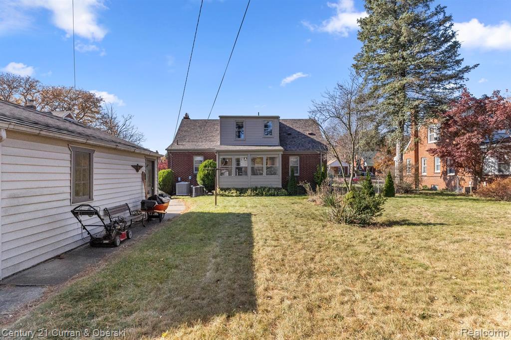 932 N VERNON Street, Dearborn, MI 48128 — Photo 43