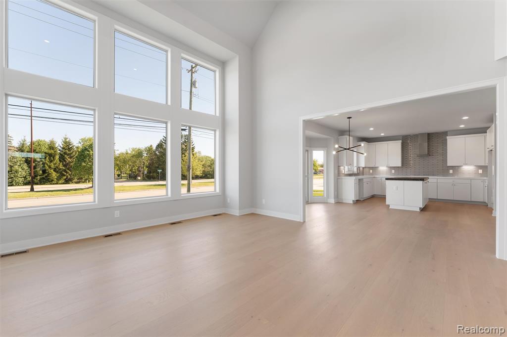 3989 Capstan Ct, Troy, MI 48083 — Photo 5