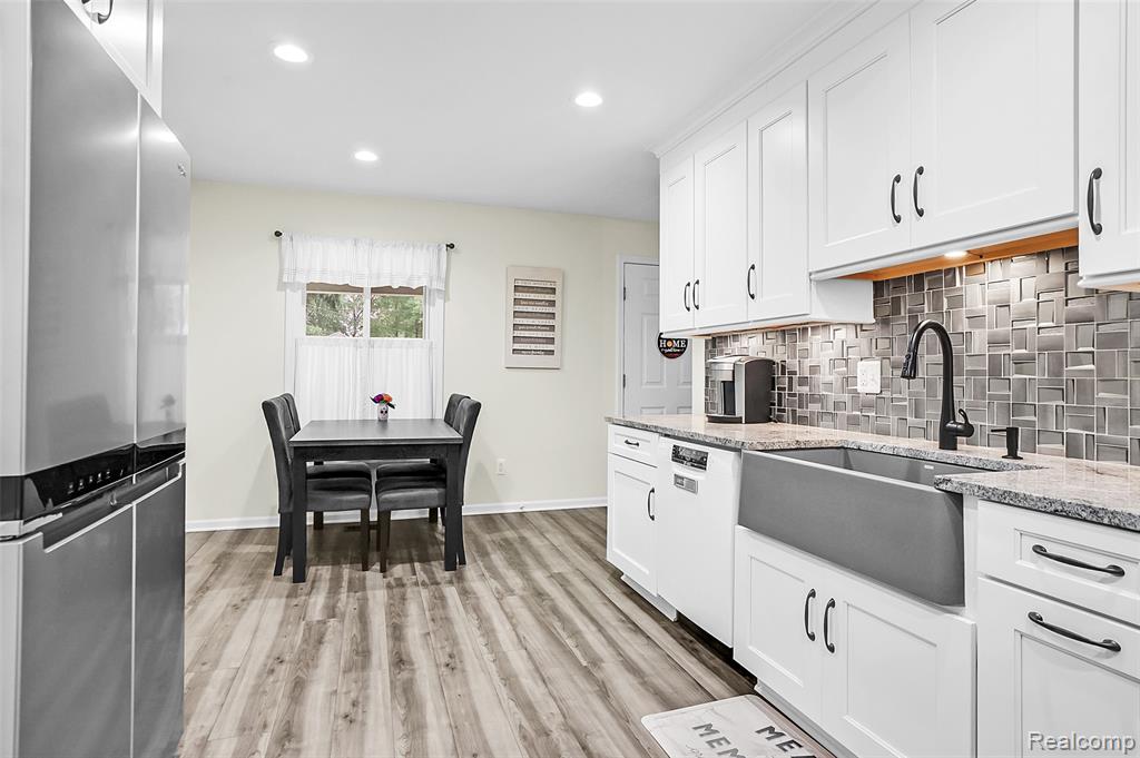 901 Ridge Road, Lake Orion, MI 48362 — Photo 28