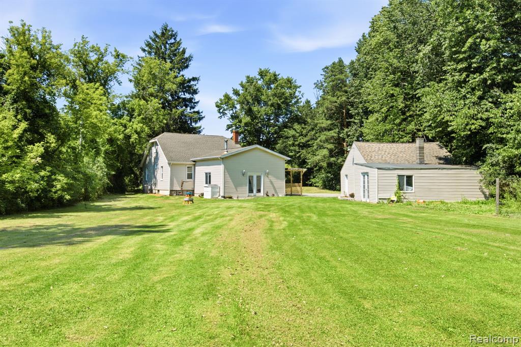 5275 Gratiot Avenue, St. Clair, MI 48079 — Photo 4