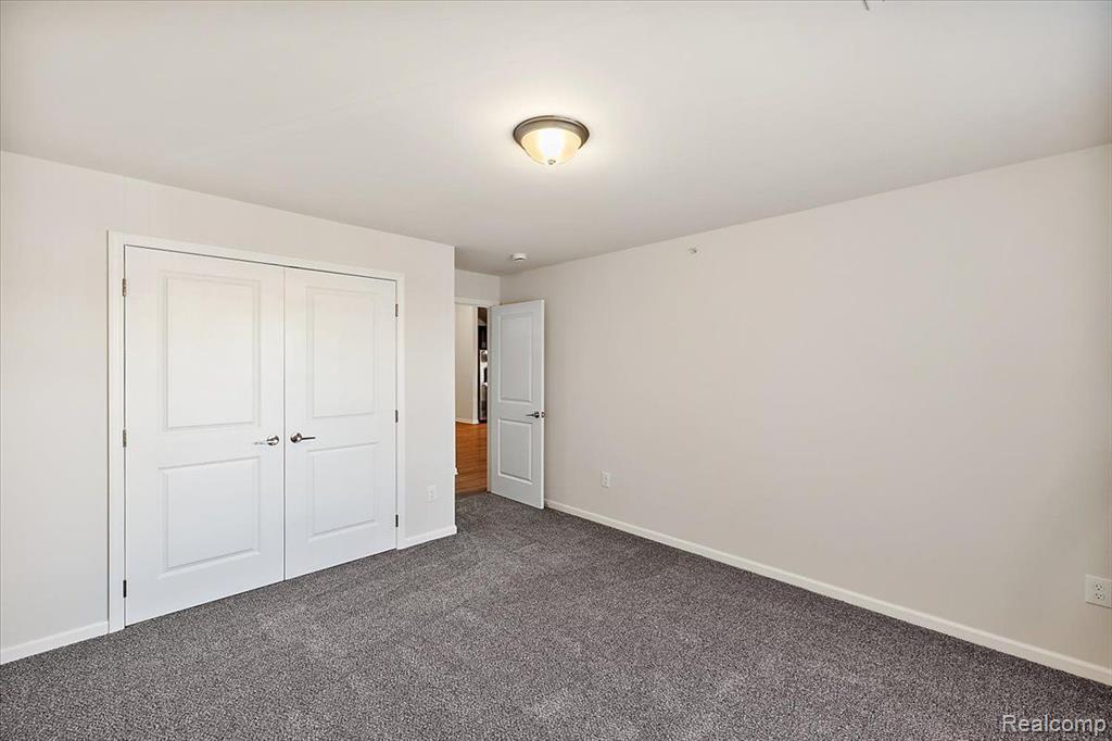 8286 Heywood Circle, Sterling Heights, MI 48312 — Photo 19