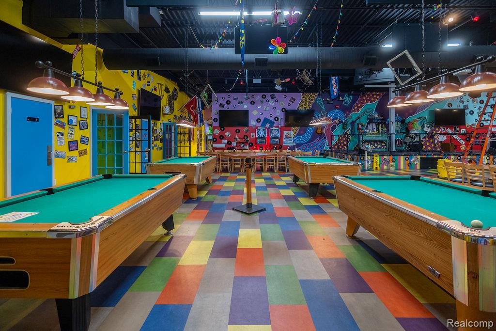 8845 Gratiot Road, Saginaw, MI, 48609