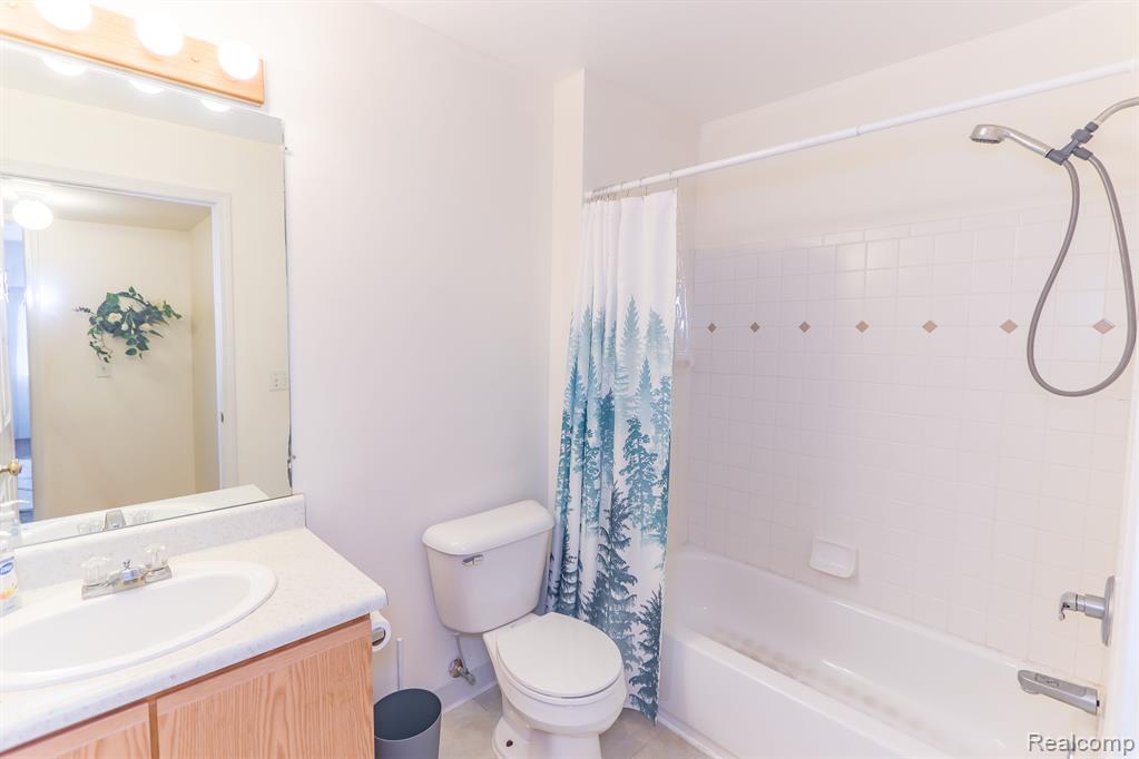 855 BRANDON Avenue, Pontiac, MI 48340 — Photo 17