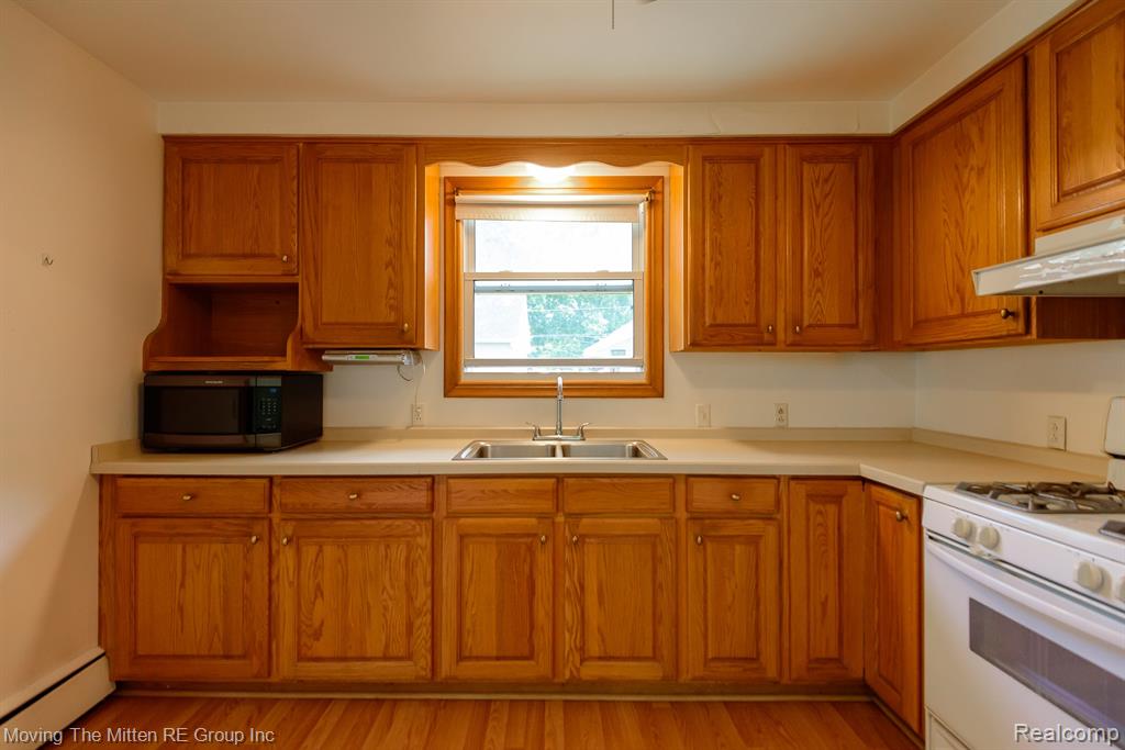57 W Spencer Street, Van Buren, MI 48111 — Photo 6