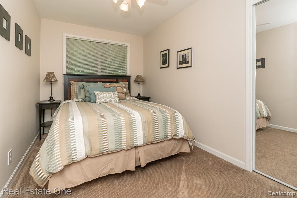 471 Elmhill Road, Rochester Hills, MI 48306 — Photo 20