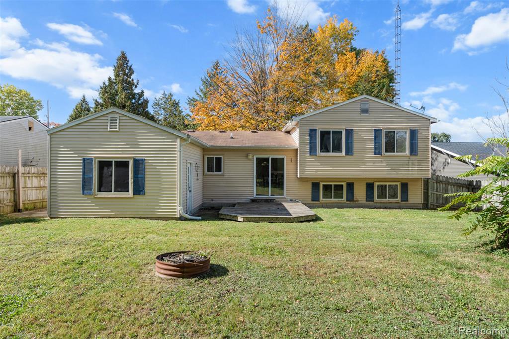 640 N Madison Street, Perry, MI 48872 — Photo 28
