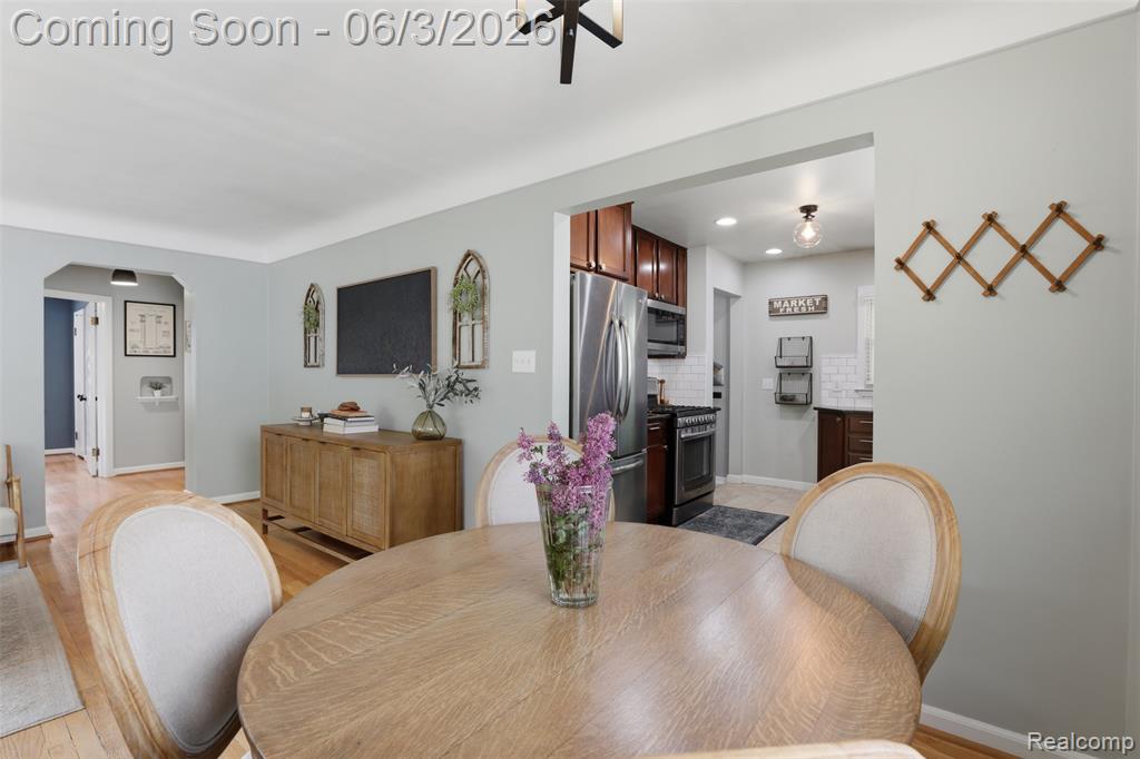 711 Symes Avenue, Royal Oak, MI 48067 — Photo 11