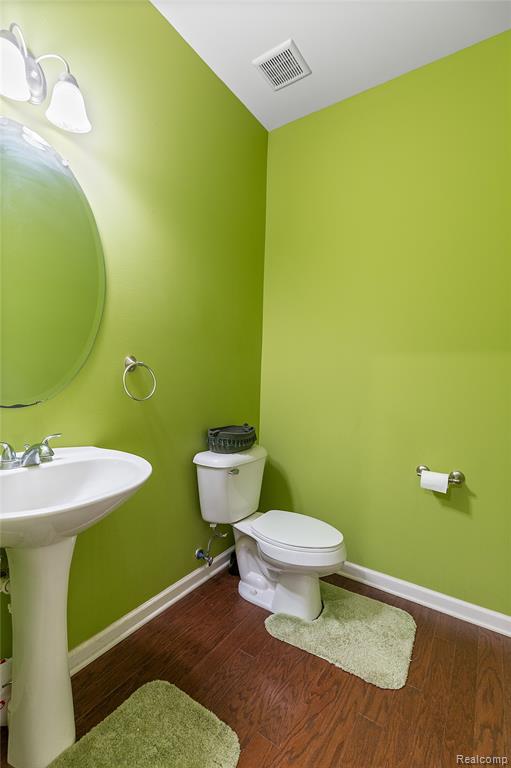 28547 Oakmonte Circle E, New Hudson, MI 48165 — Photo 18