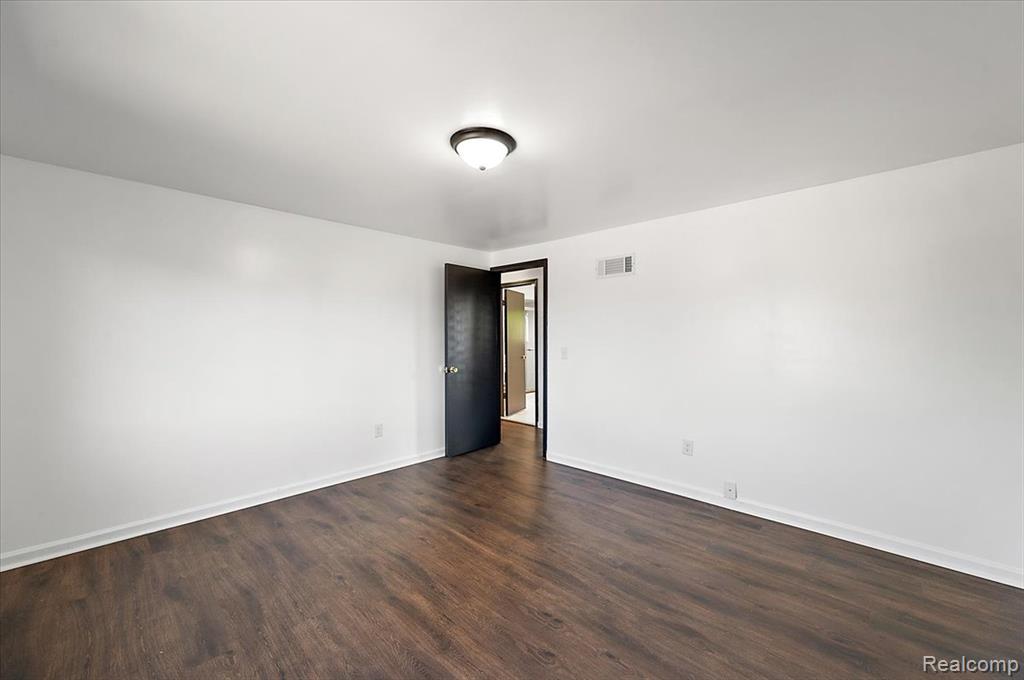 48156 Virginia Court, Macomb, MI 48044 — Photo 36