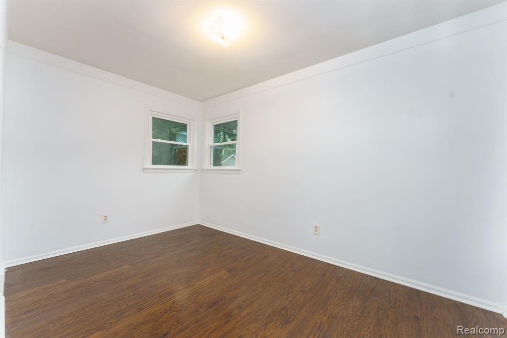 717 WHITNEY Street, Brighton, MI 48116 — Photo 11