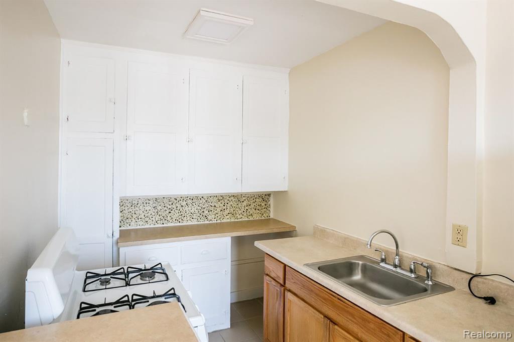 7728 Pitt Street, Detroit, MI 48209 — Photo 12
