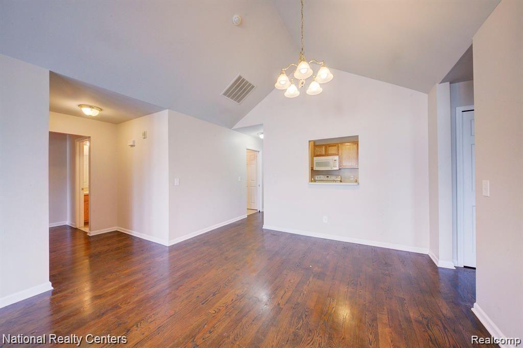 48407 MANOR BRIDGE Drive, Canton, MI 48188 — Photo 4