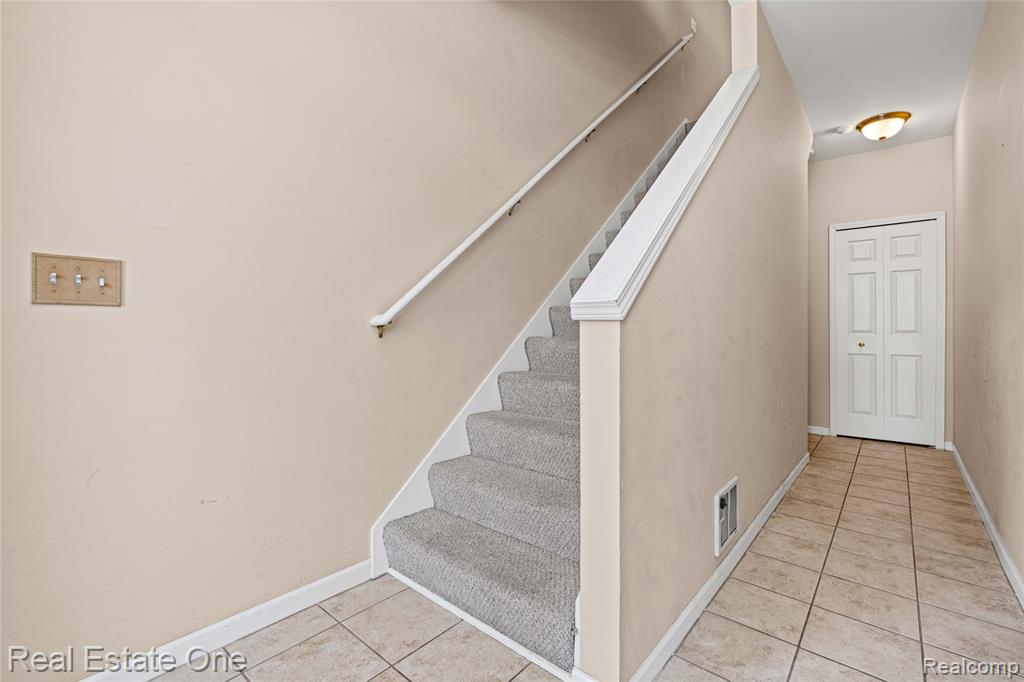 40442 Bay Harbor Lane, Canton, MI 48188 — Photo 5