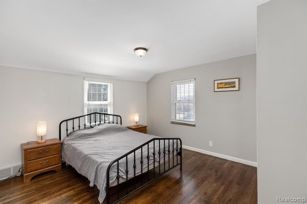 5220 LANNOO Street, Grosse Pointe, MI 48236 — Photo 20