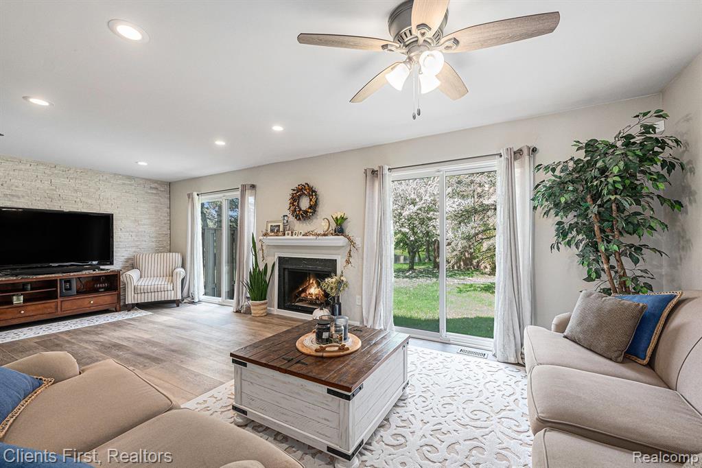 6202 ANDREA Lane, West Bloomfield, MI — Photo 8