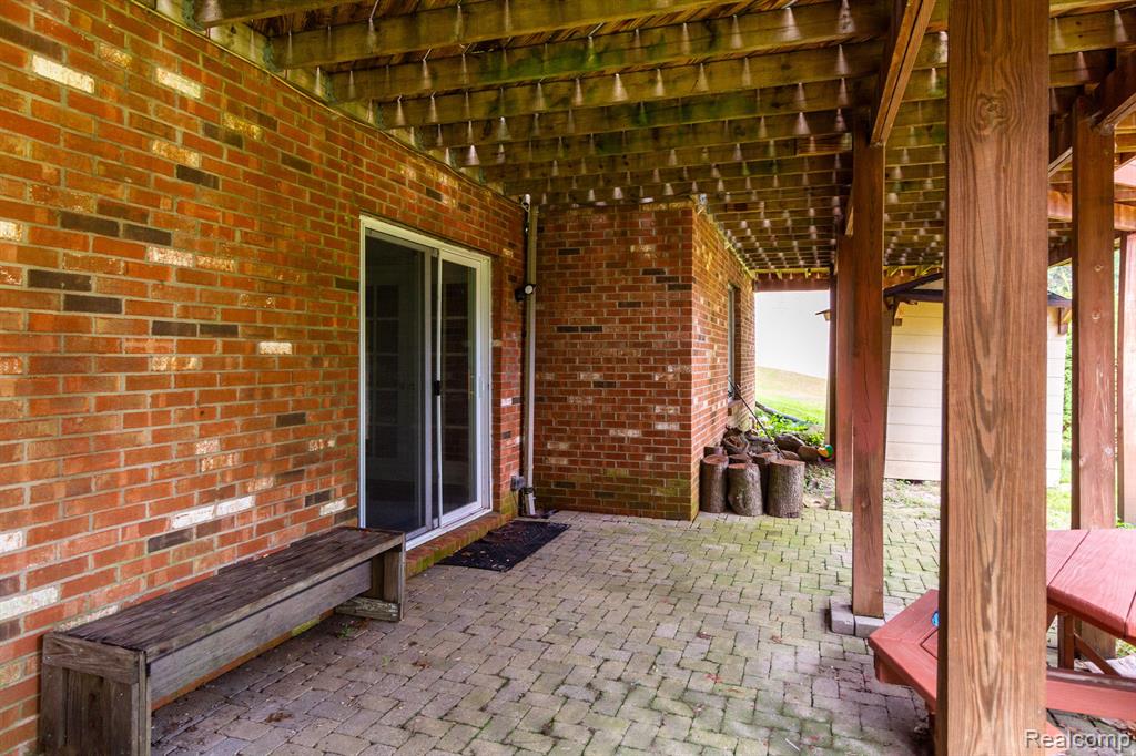5470 MILL RACE Way, Commerce Twp, MI 48382 — Photo 53