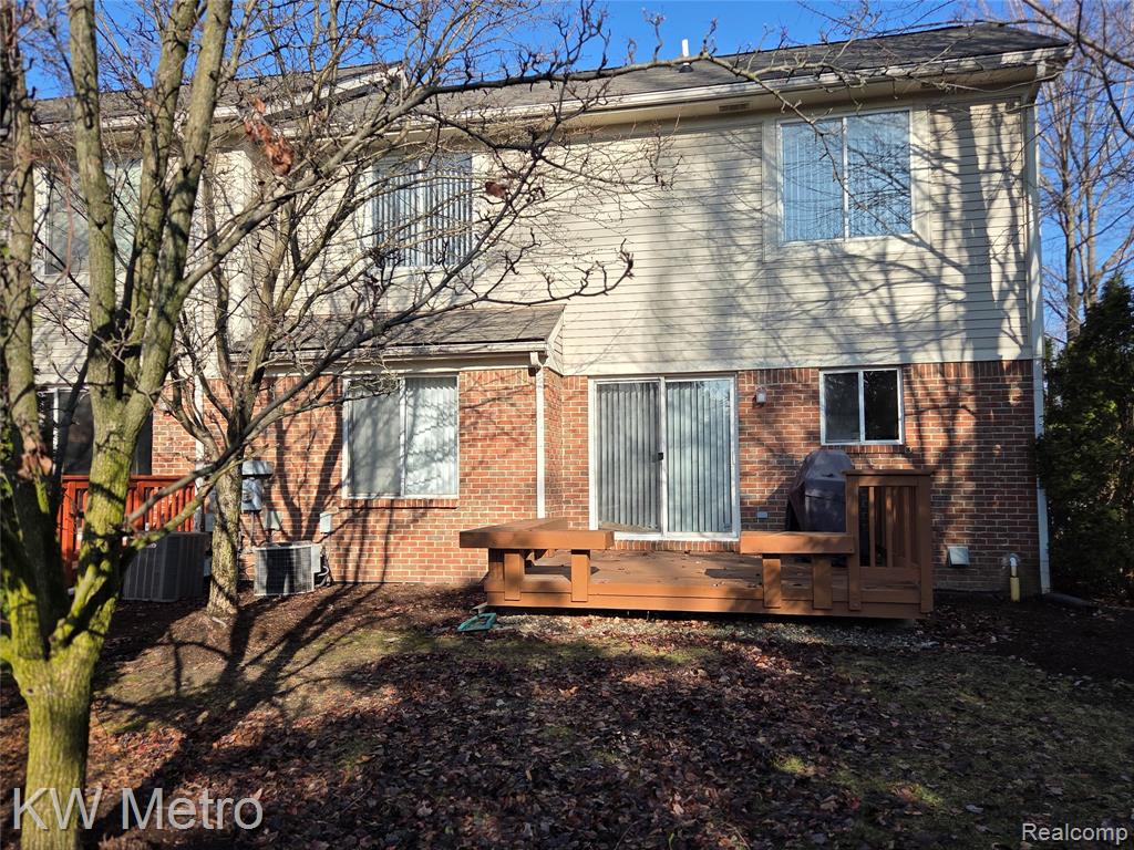 622 Macwilliams Lane, Royal Oak, MI 48067 — Photo 16