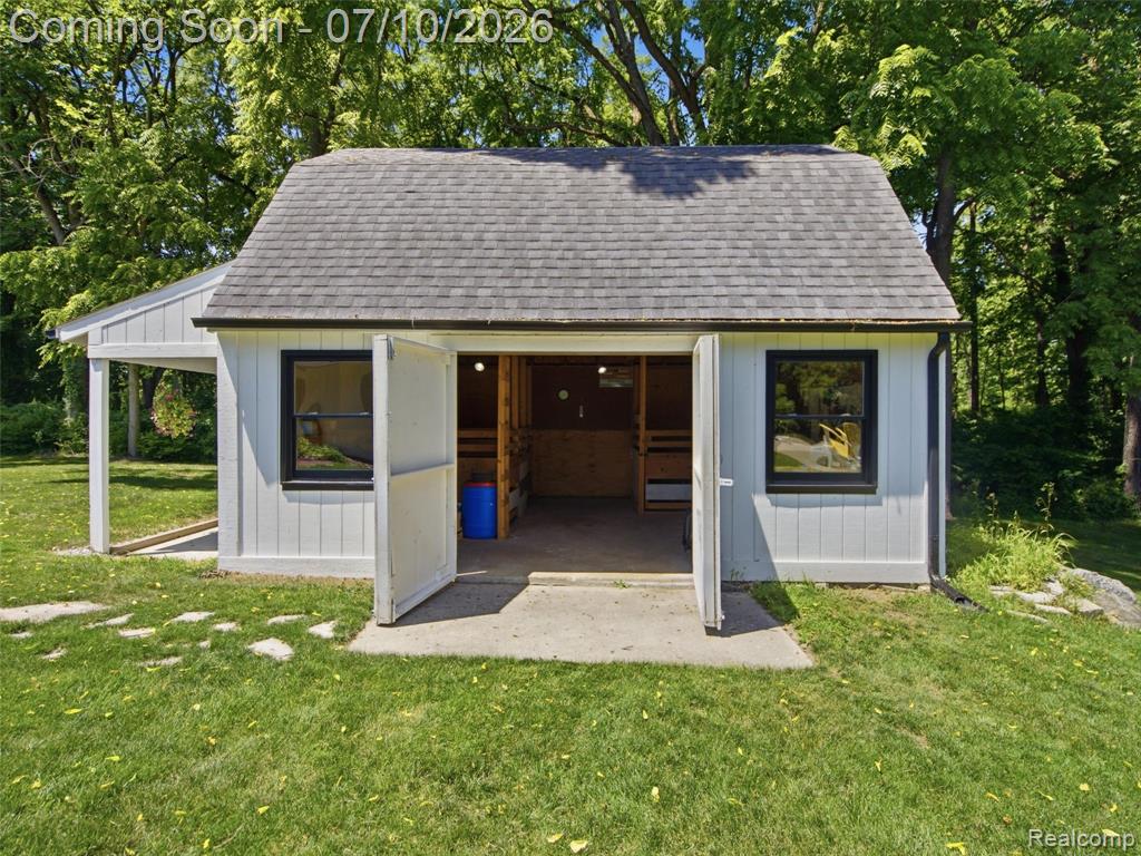 670 W Snell Road, Rochester, MI 48306 — Photo 56