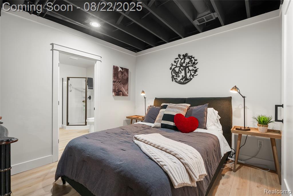 637 Edinburgh Circle, Highland, MI — Photo 36