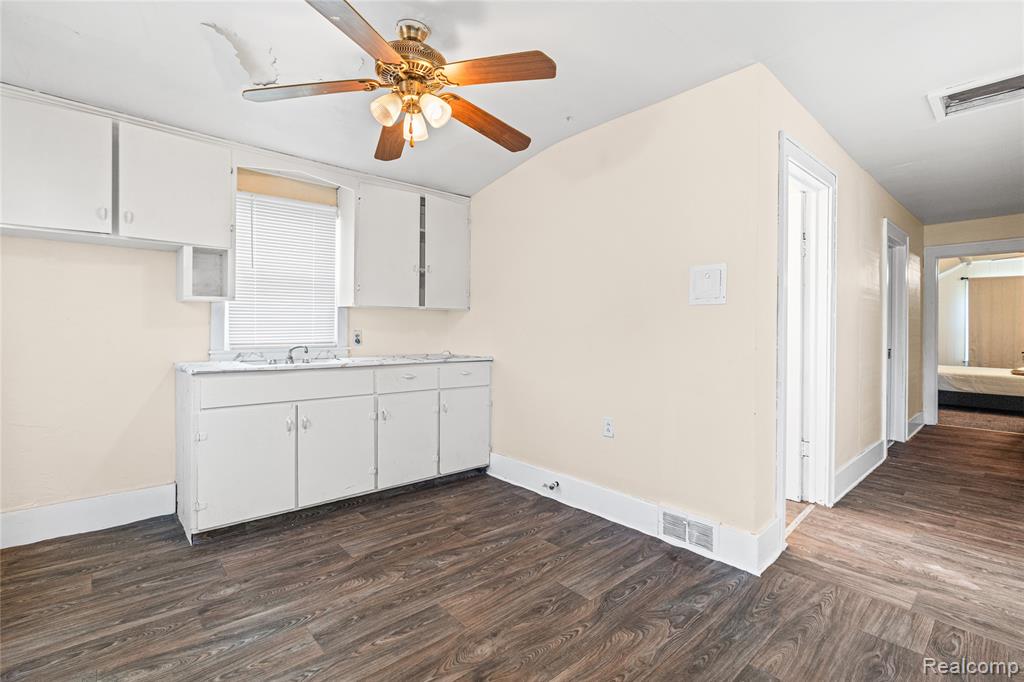 911 E 7th Street, Flint, MI 48503 — Photo 18