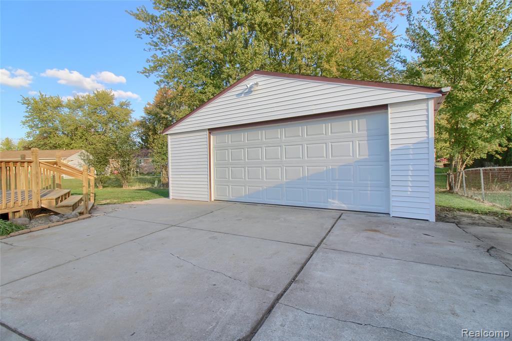 9985 Jackson Lane, Van Buren, MI 48111 — Photo 28