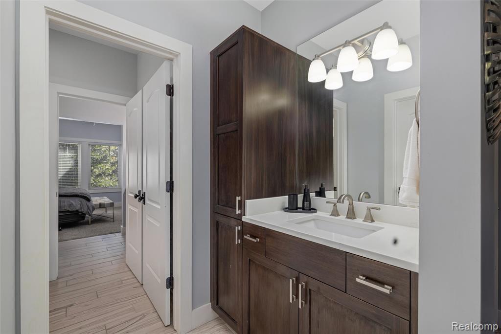 7252 Ardsley Lane, Clarkston, MI 48348 — Photo 41