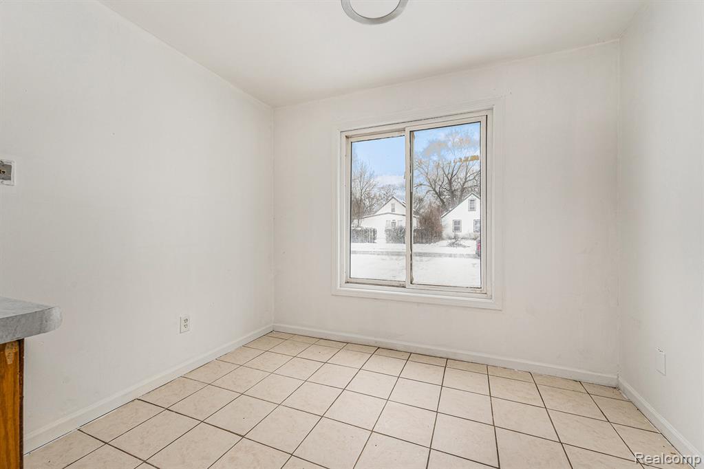 14387 Auburn Street, Detroit, MI 48223 — Photo 5