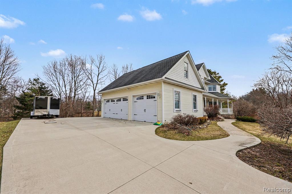 962 Hidden Valley Drive, Lake Orion, MI 48362 — Photo 26