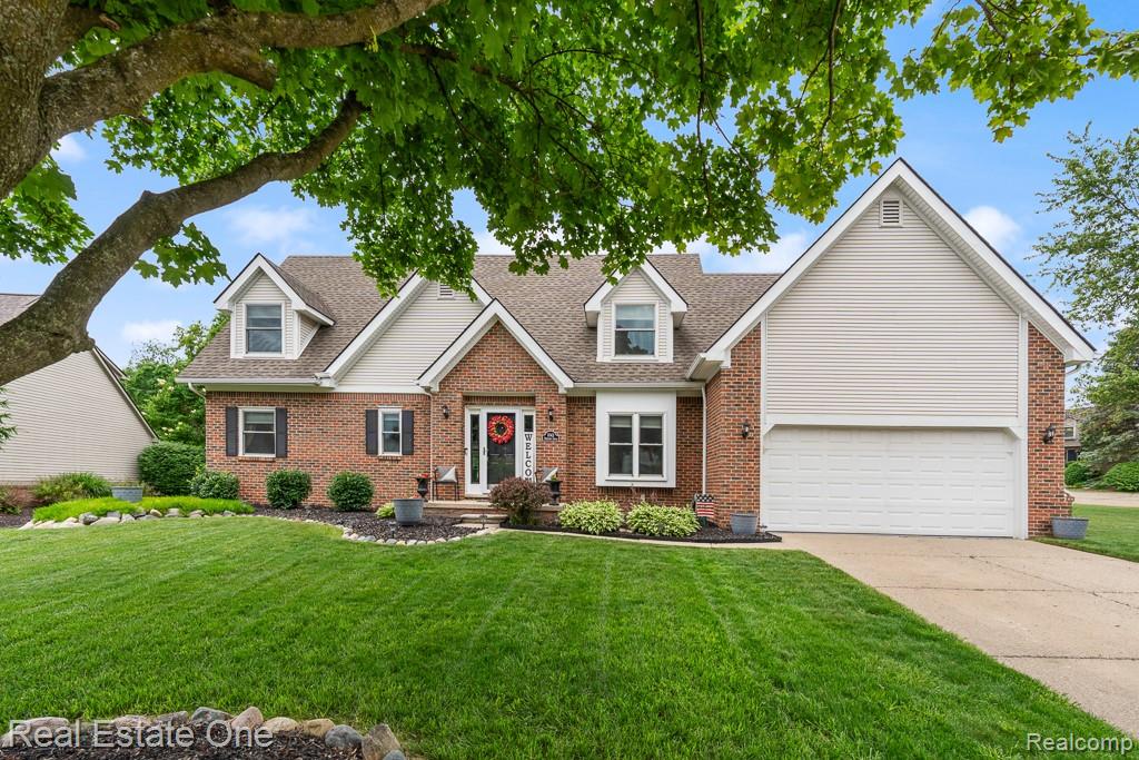 1043 Ridgeview Circle, Lake Orion, MI 48362 — Photo 46