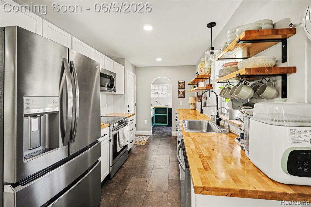 7371 Linden Road, Swartz Creek, MI 48473 — Photo 9