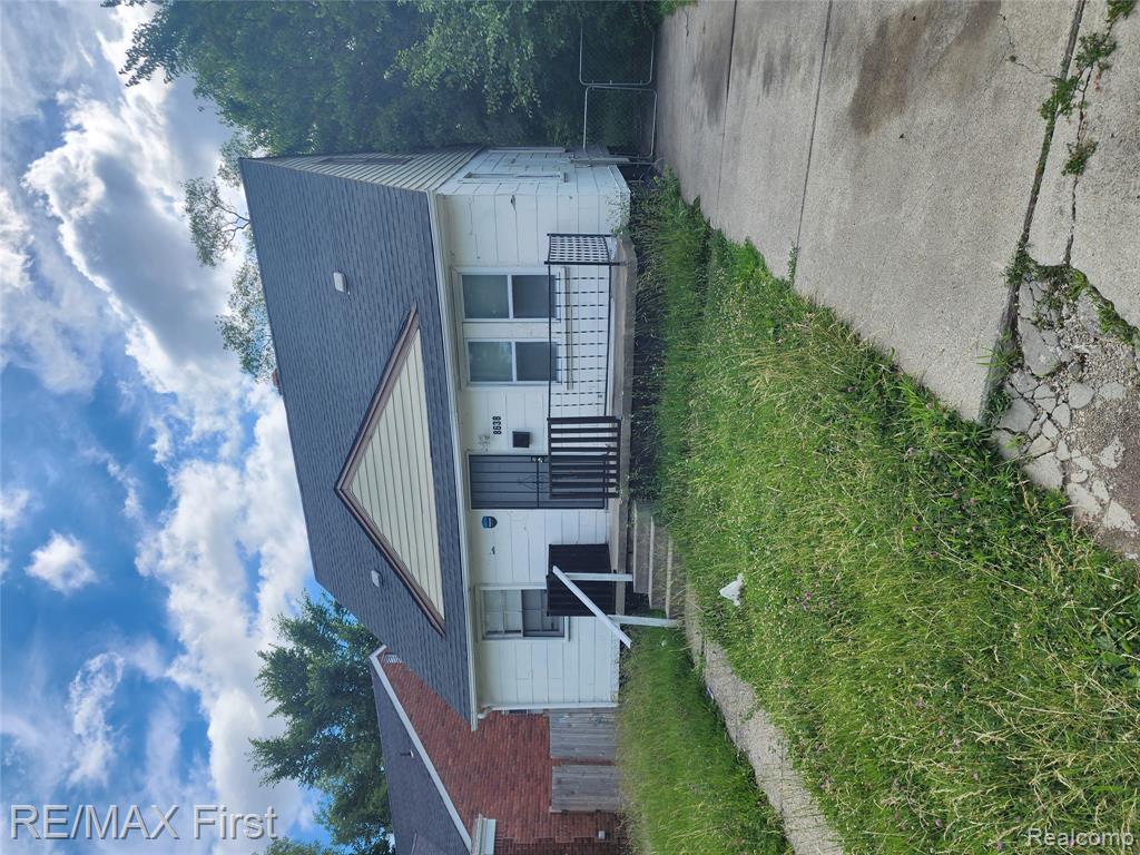 8638 HEYDEN Street, Detroit, MI 48228 — Photo 11