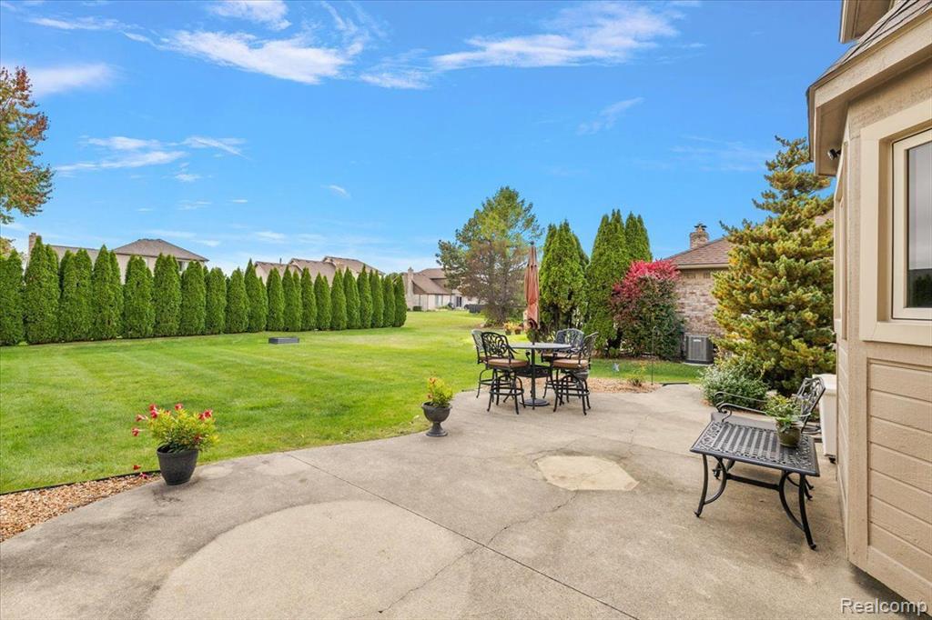 53335 GREGORY Drive, Macomb, MI 48042 — Photo 8