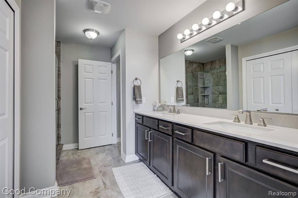 55575 HOGAN Drive, Macomb, MI 48042 — Photo 52