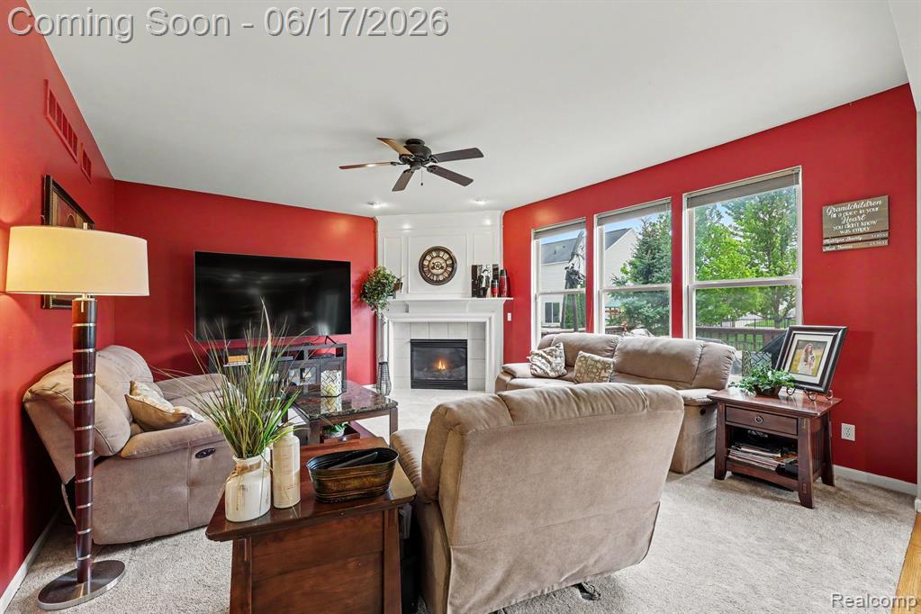 19120 Pembridge Street, Macomb, MI 48042 — Photo 8