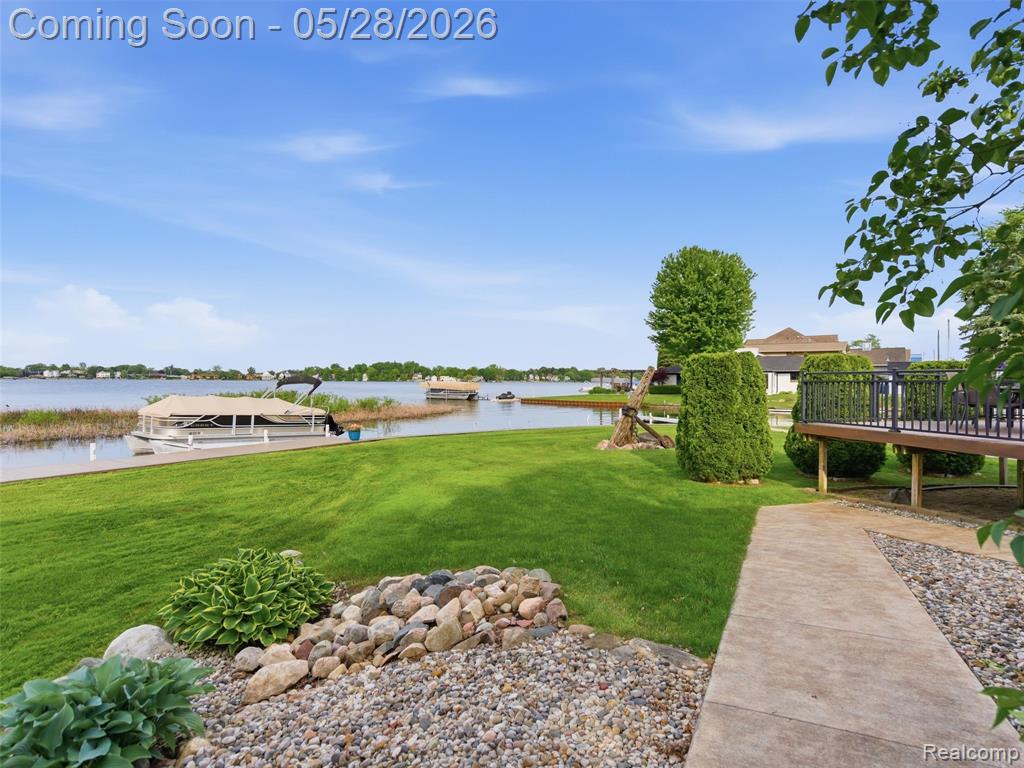 12099 Torrey Road, Fenton, MI 48430 — Photo 32