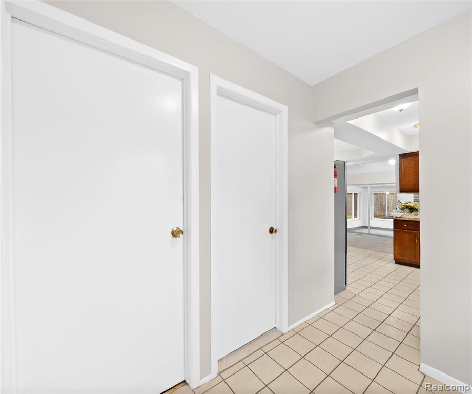 7330 Pointe Drive, Canton, MI 48187 — Photo 25