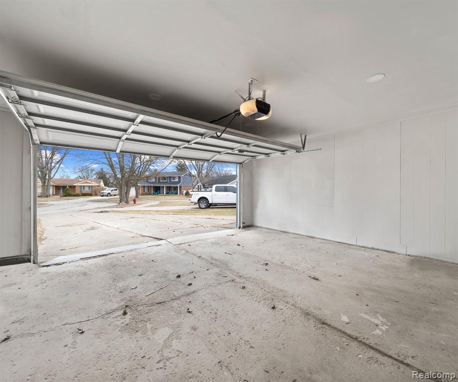 44359 REGIS, Canton, MI 48187 — Photo 46