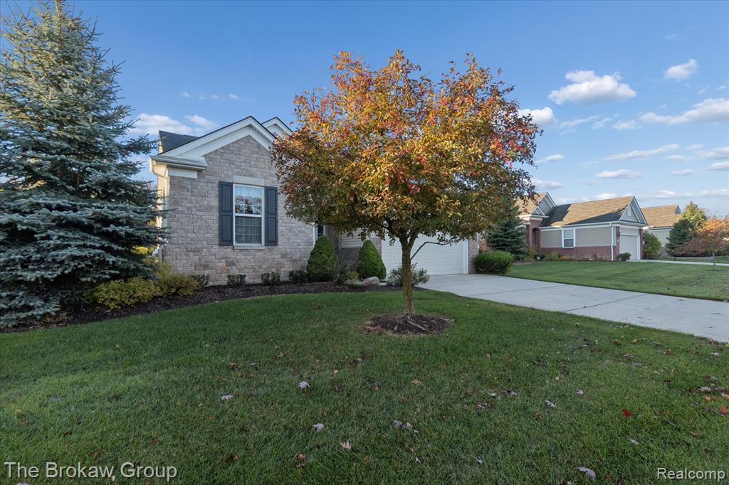 6334 Prairie Dunes Drive, Grand Blanc, MI 48439 — Photo 2